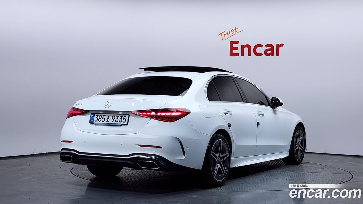 Mercedes-Benz C-Class 2025