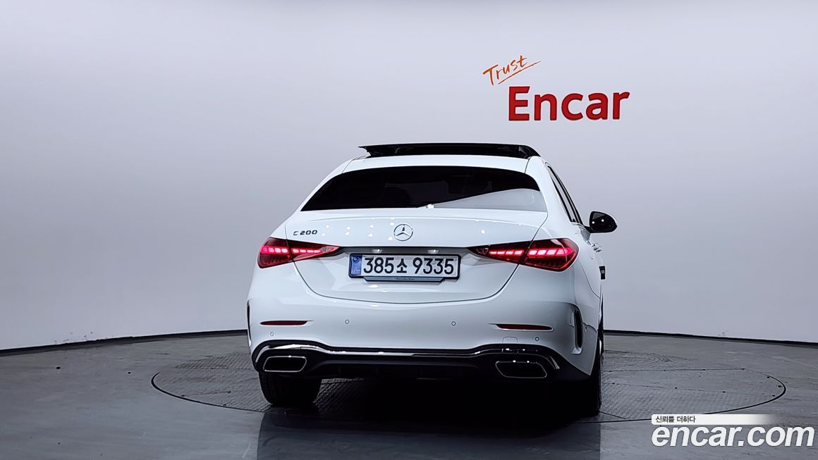 Mercedes-Benz C-Class 2025