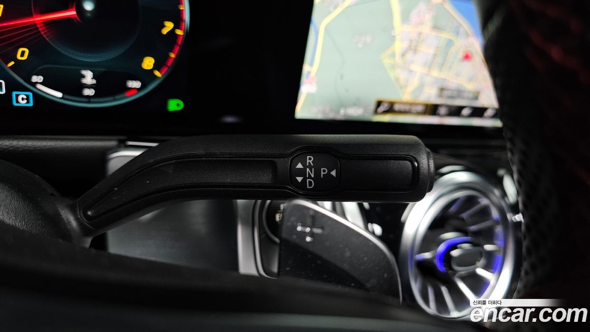 Mercedes-Benz GLB-Class 2022