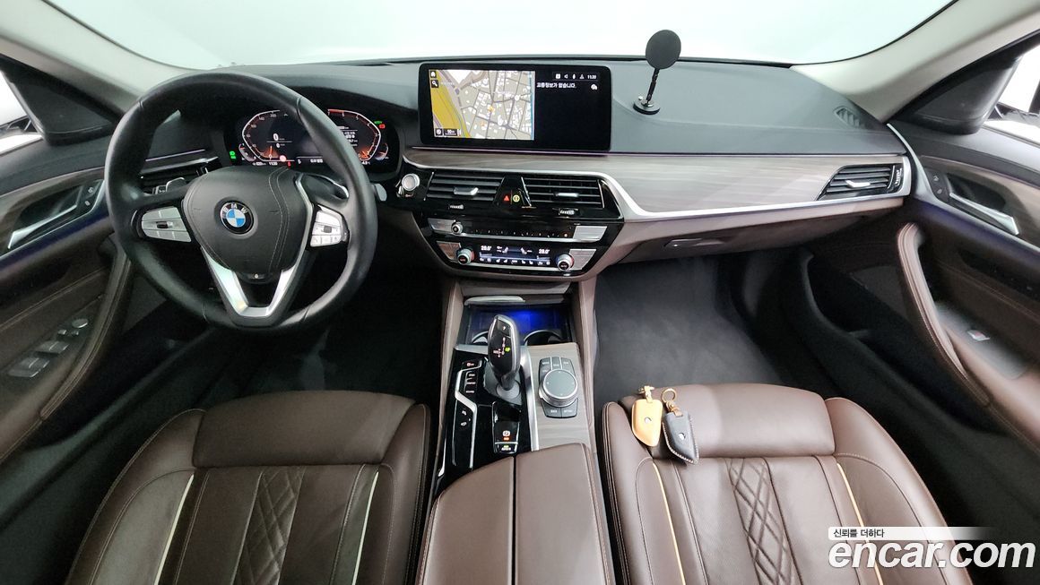 BMW 5-Series 2021