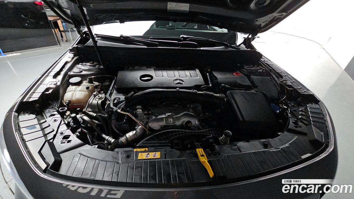 Mercedes-Benz GLB-Class 2022