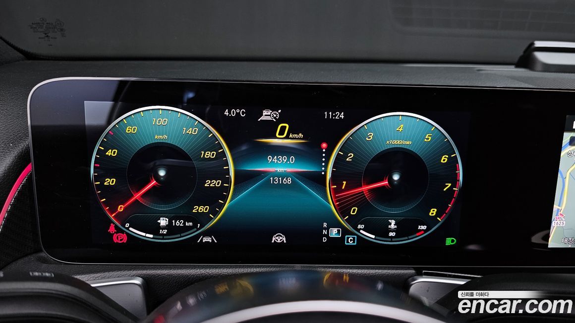 Mercedes-Benz GLB-Class 2022