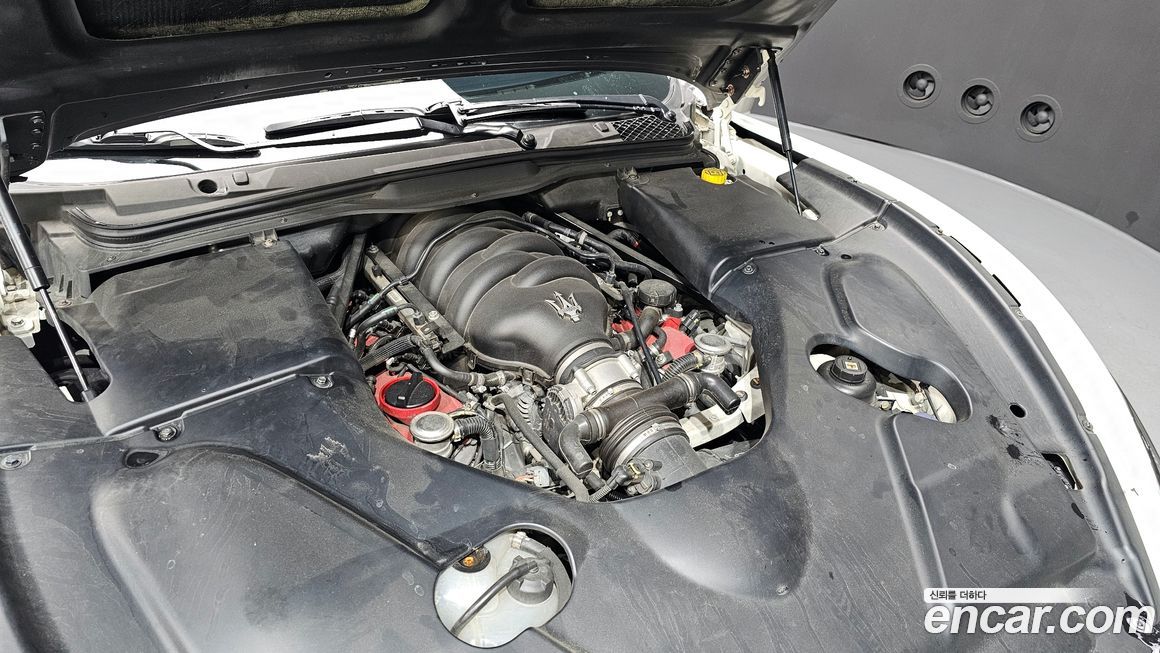 Maserati Gran Cabrio 2016