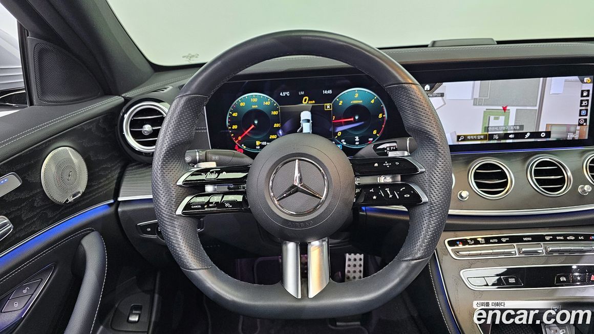 Mercedes-Benz E-Class 2022