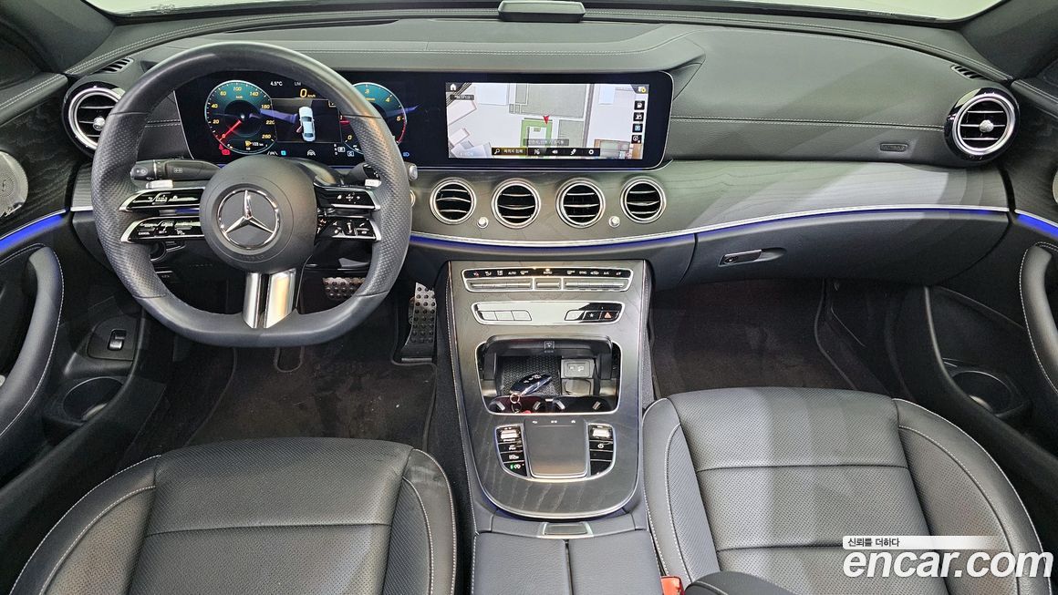 Mercedes-Benz E-Class 2022