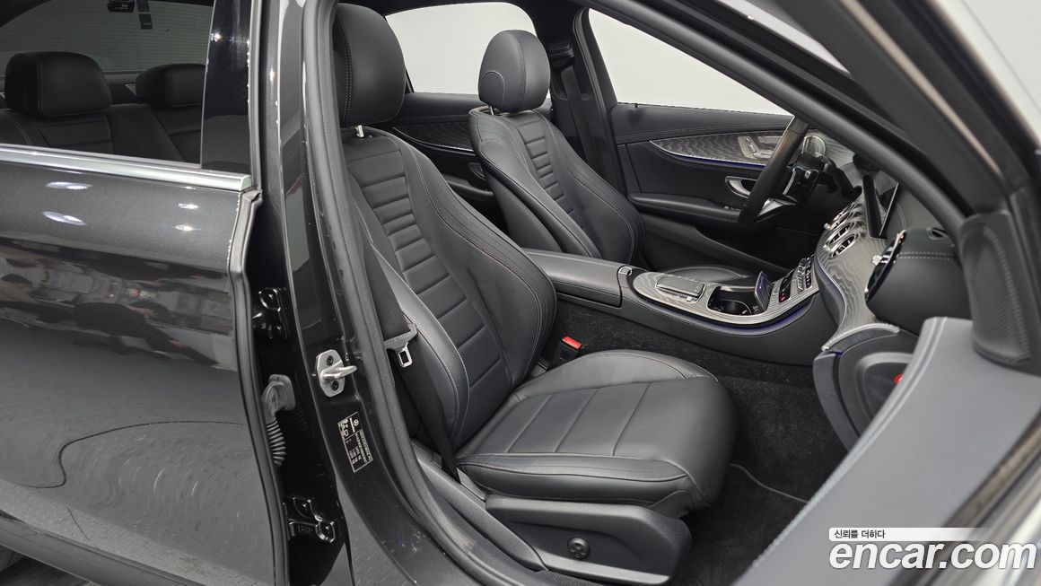 Mercedes-Benz E-Class 2021