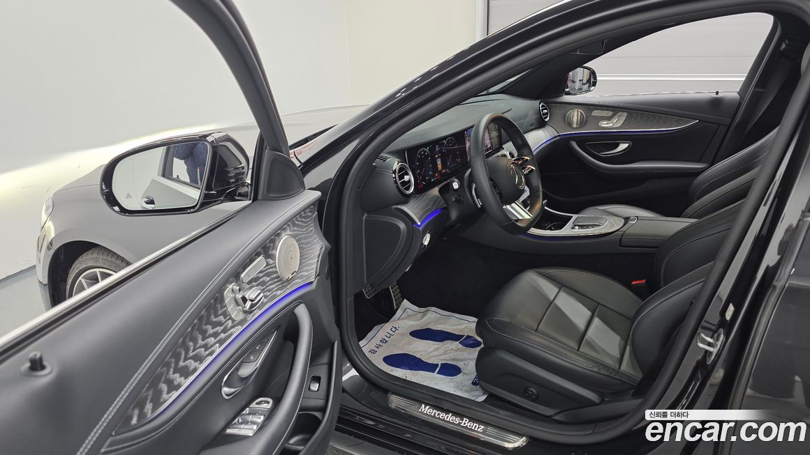 Mercedes-Benz E-Class 2021