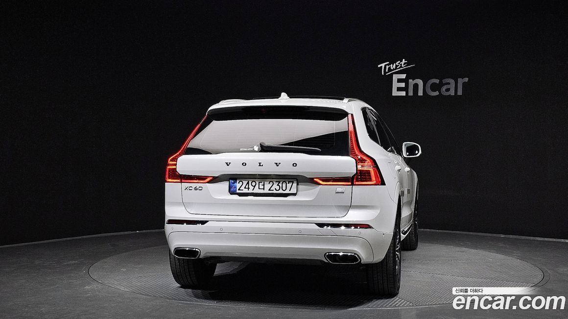 Volvo XC60 2021