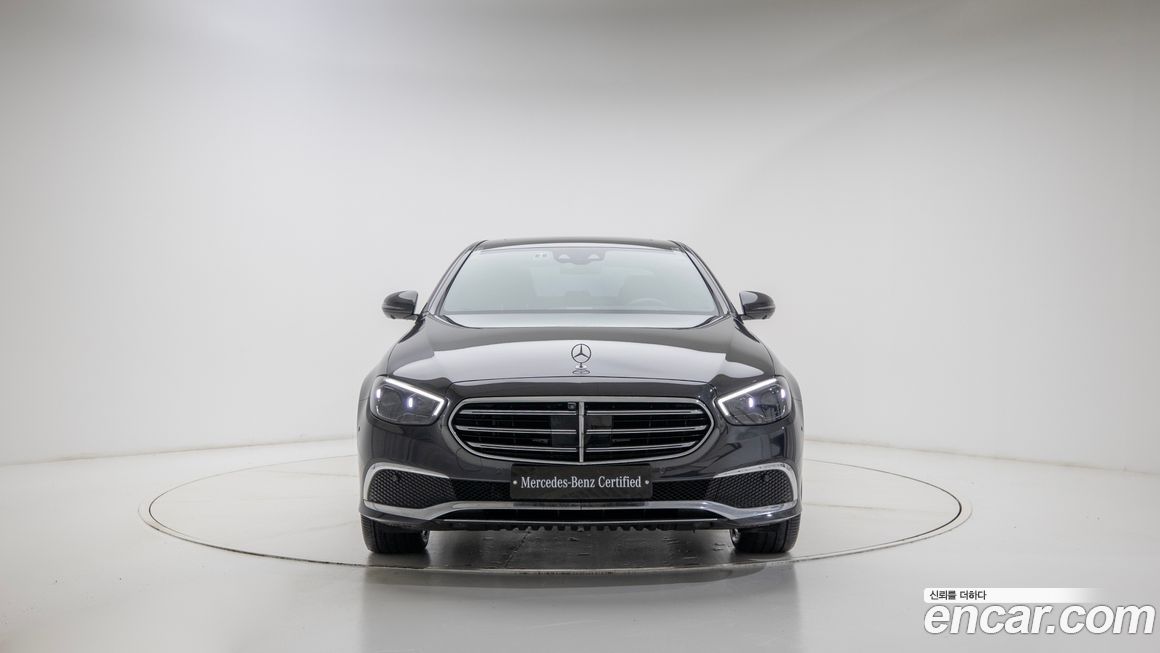 Mercedes-Benz E-Class 2023