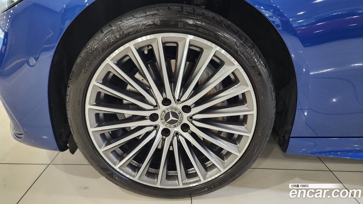 Mercedes-Benz C-Class 2022