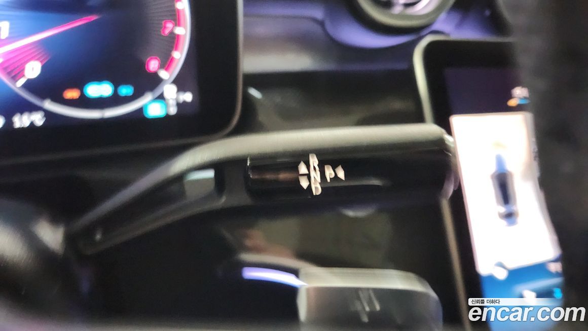 Mercedes-Benz C-Class 2022