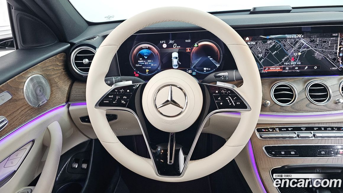 Mercedes-Benz E-Class 2021