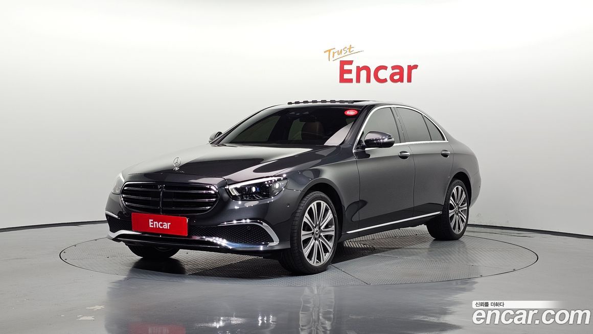 Mercedes-Benz E-Class 2023