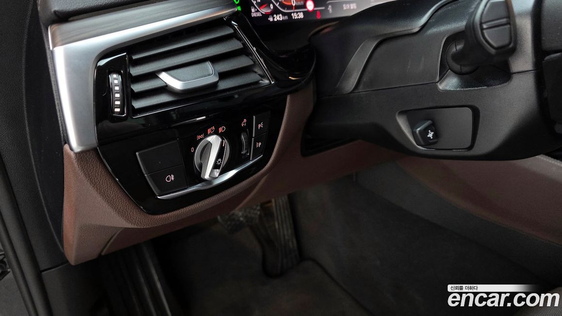 BMW Gran Turismo 2023