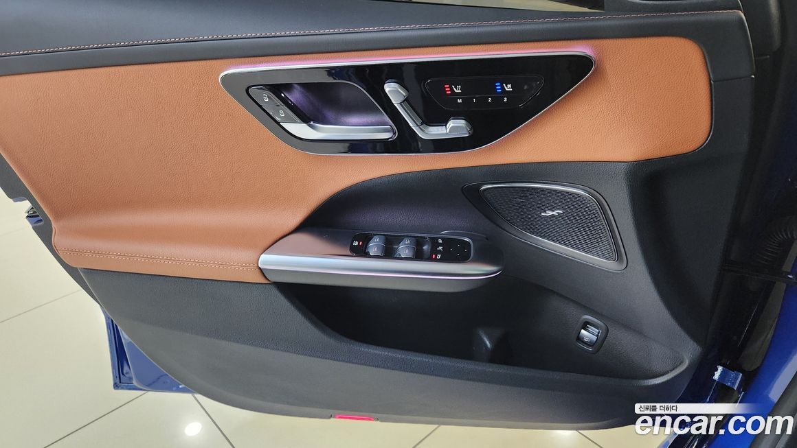 Mercedes-Benz C-Class 2022