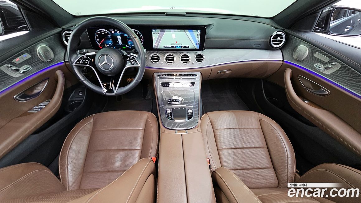 Mercedes-Benz E-Class 2023