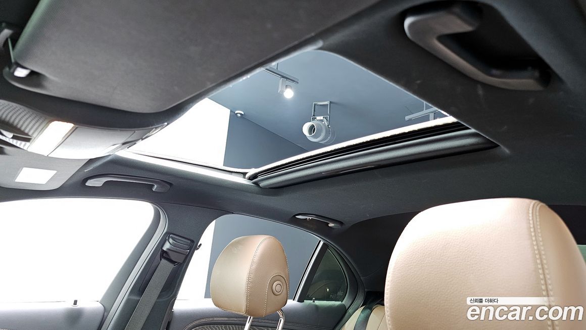 Mercedes-Benz E-Class 2023