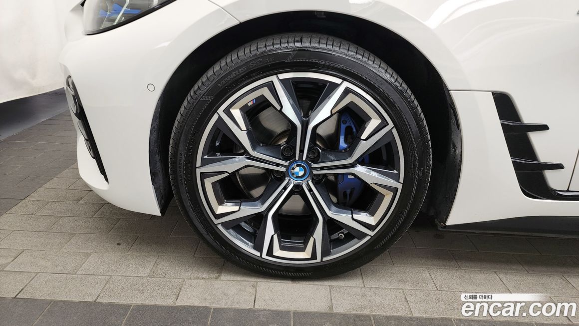 BMW i4 2024