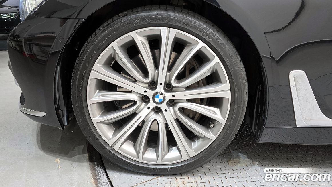 BMW 7-Series 2018