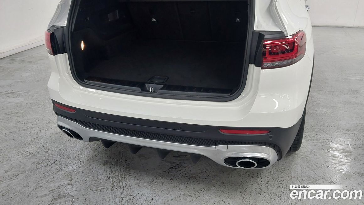 Mercedes-Benz GLB-Class 2022