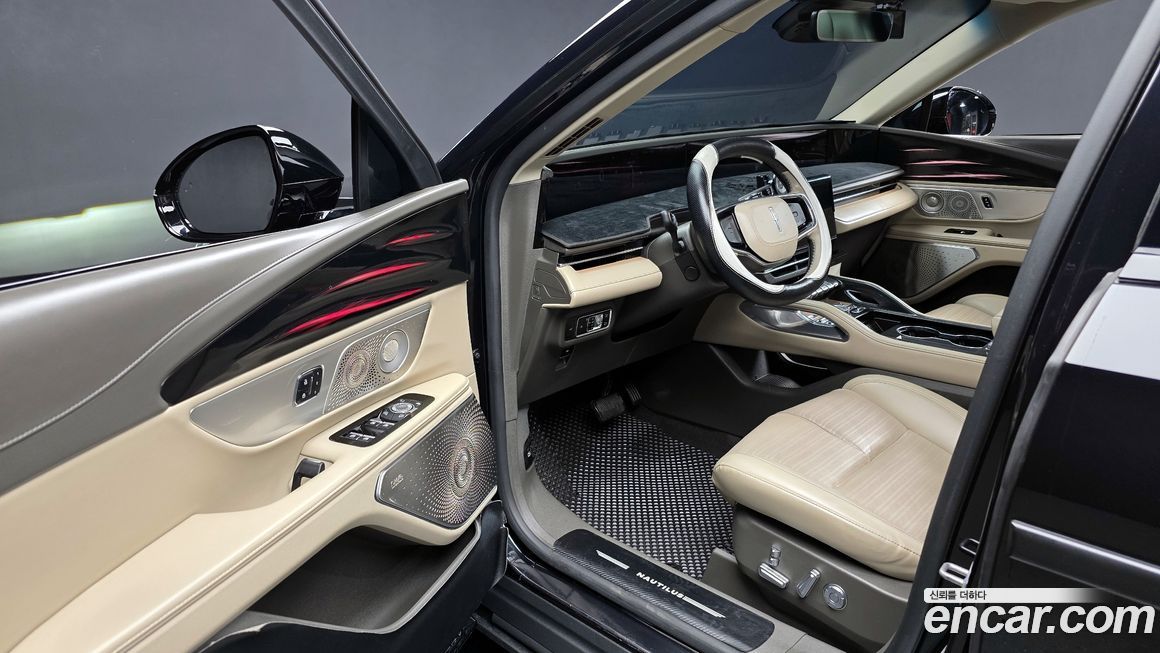 Lincoln Nautilus 2024