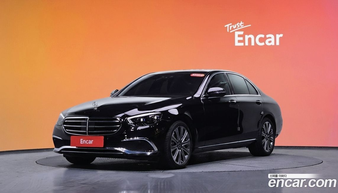 Mercedes-Benz E-Class 2022