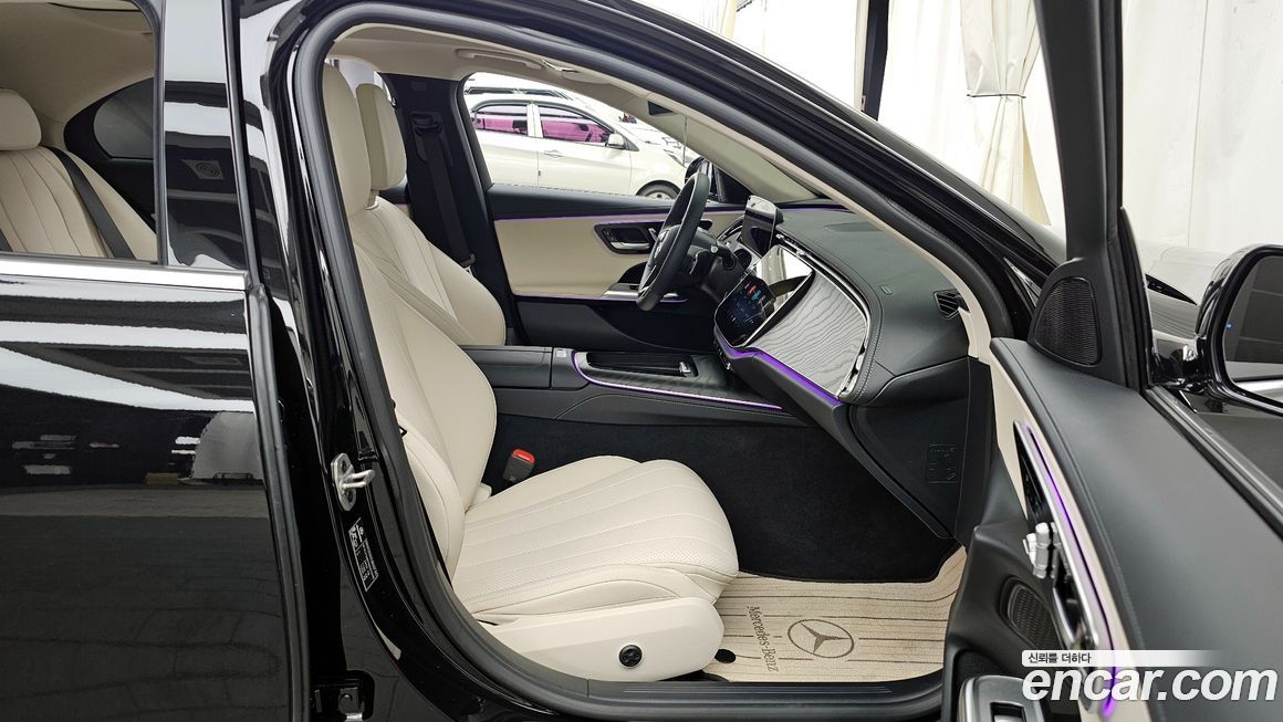 Mercedes-Benz E-Class 2024