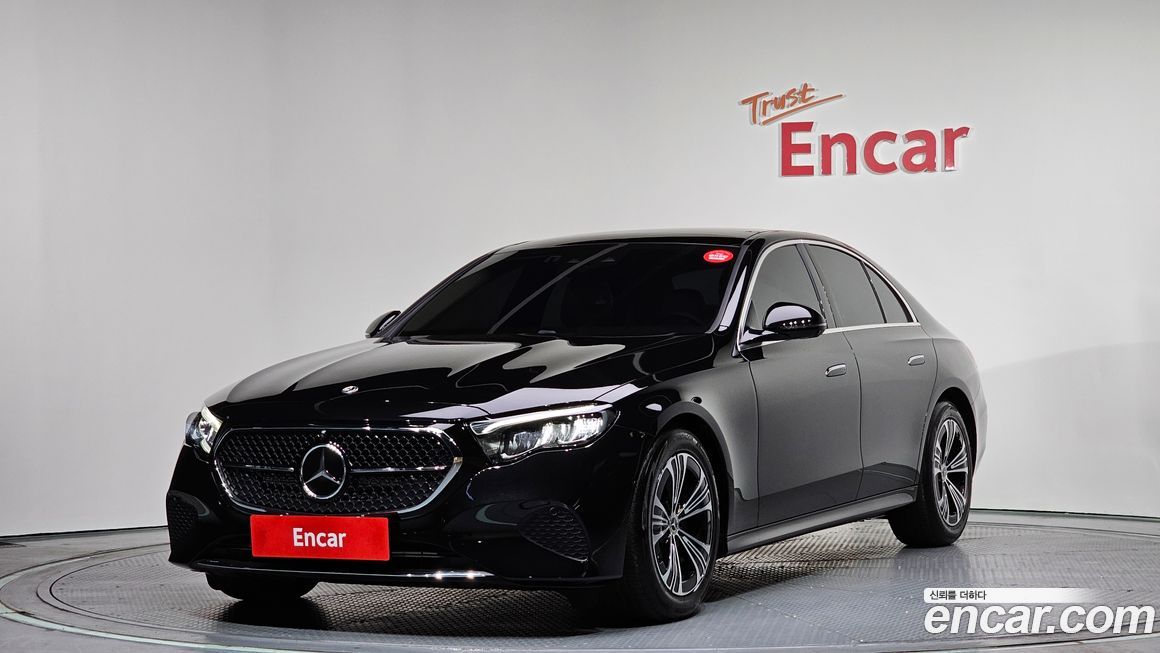 Mercedes-Benz E-Class 2024