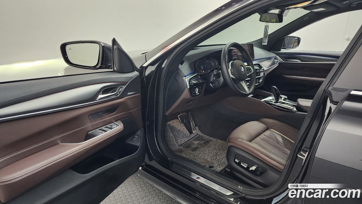 BMW Gran Turismo 2023