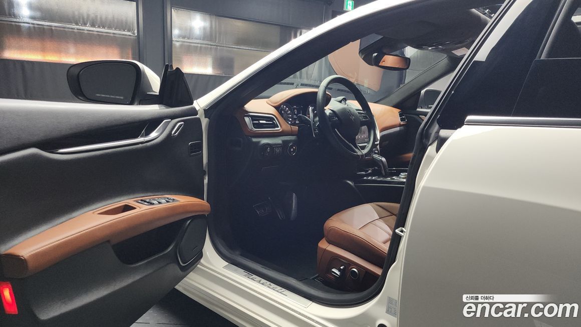 Maserati Ghibli 2022