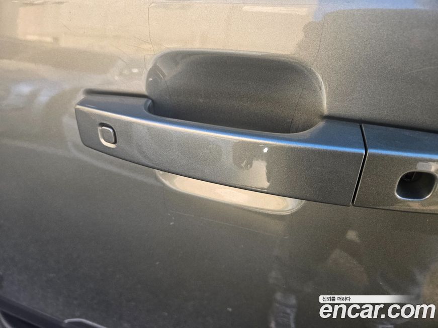 Land Rover Defender 2020