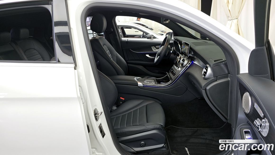 Mercedes-Benz GLC-Class 2023