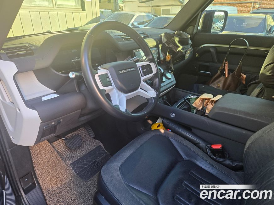 Land Rover Defender 2020