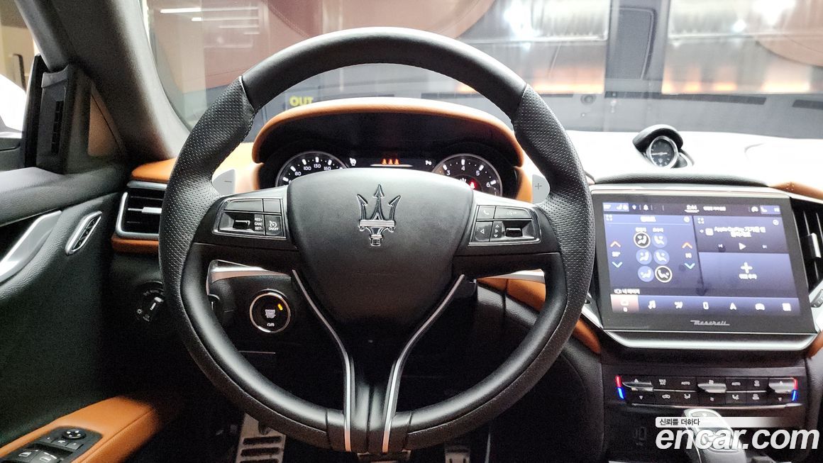 Maserati Ghibli 2022