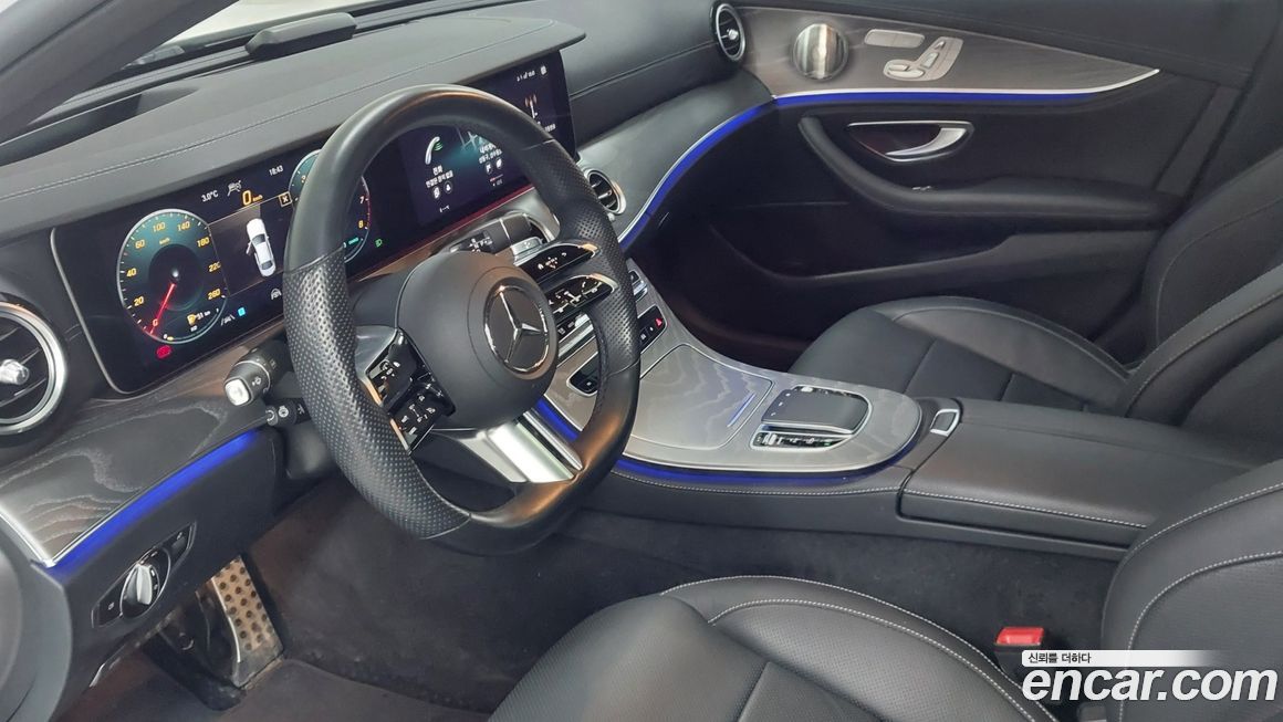 Mercedes-Benz E-Class 2022