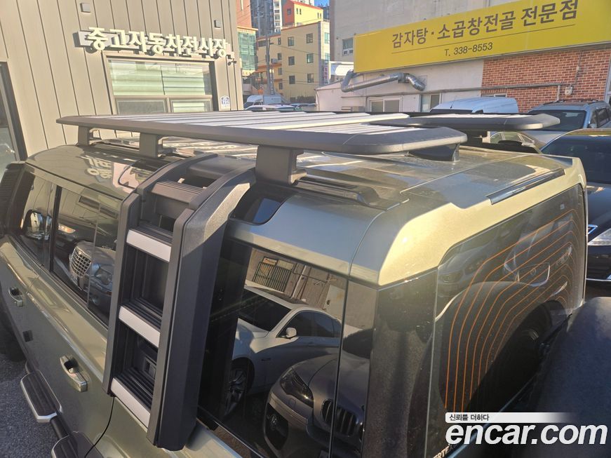 Land Rover Defender 2020