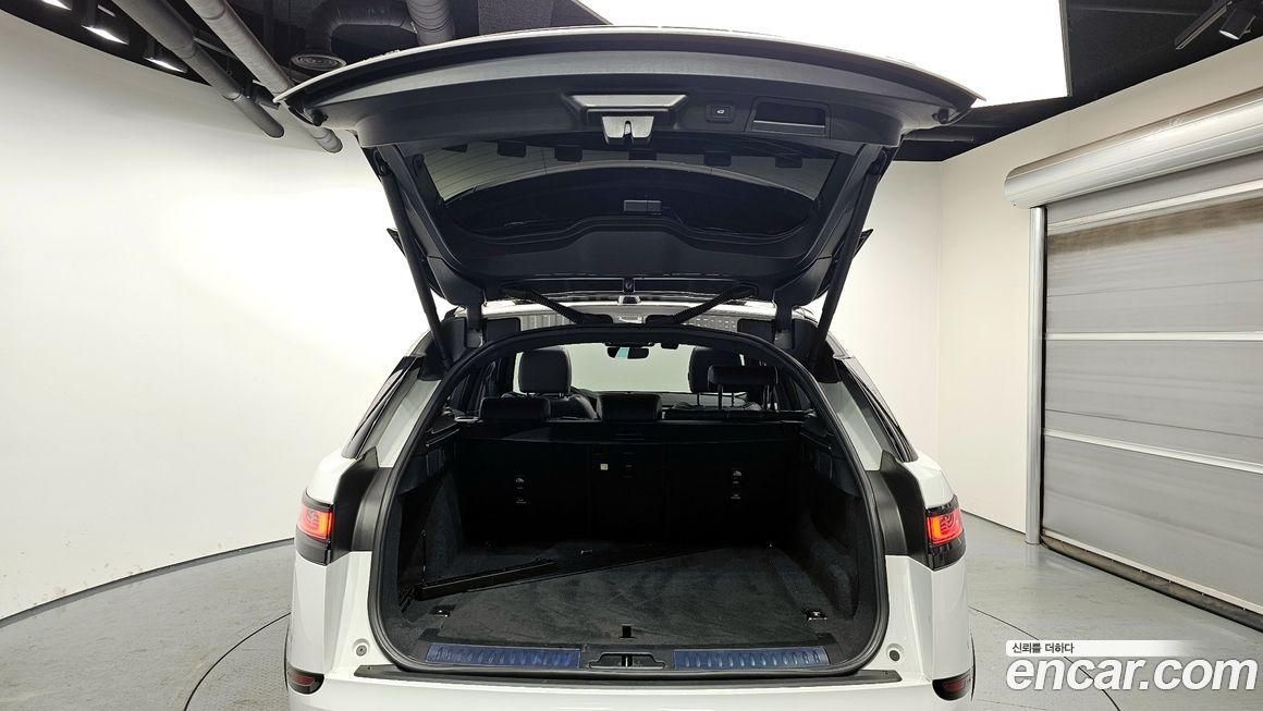 Land Rover Range Rover Velar 2023