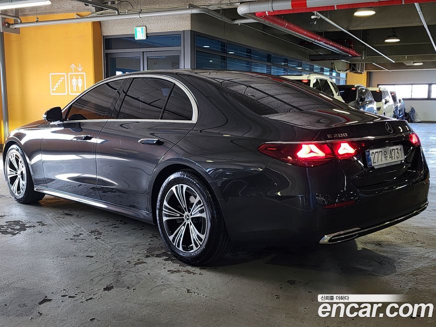 Mercedes-Benz E-Class 2025