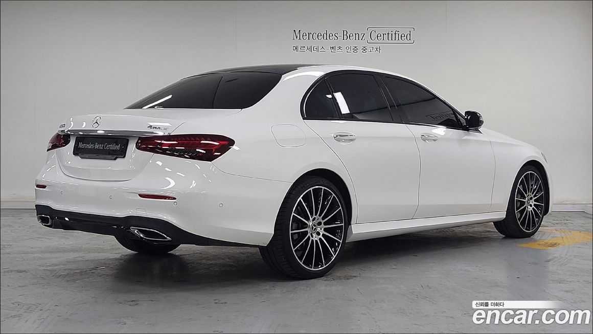 Mercedes-Benz E-Class 2023