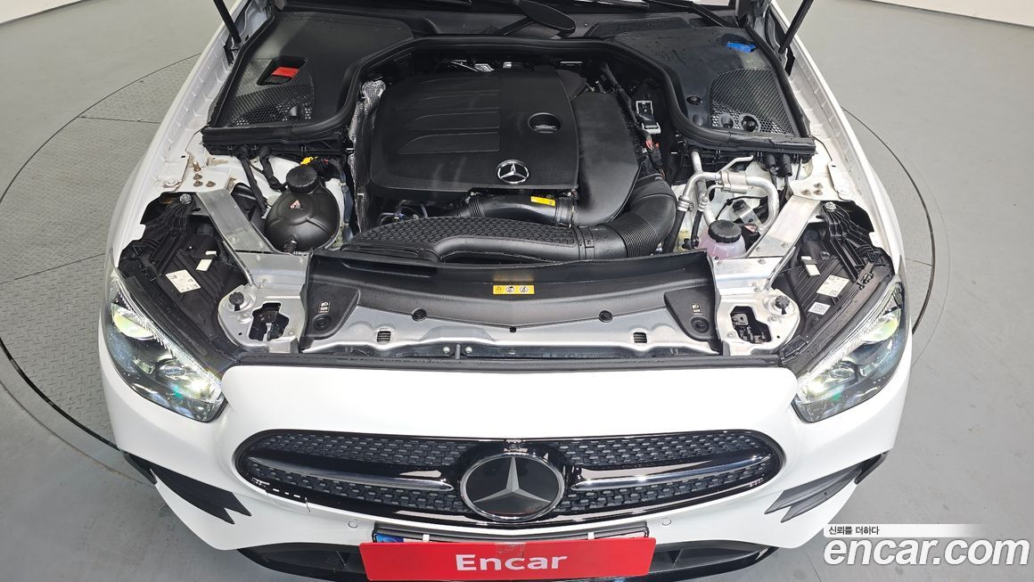 Mercedes-Benz E-Class 2023