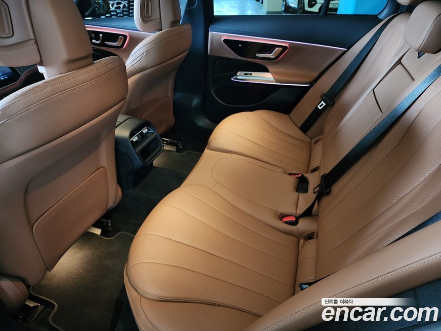 Mercedes-Benz E-Class 2025