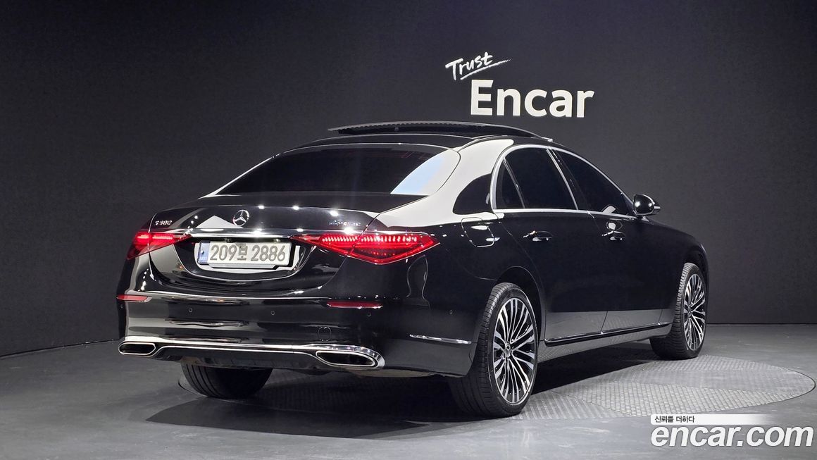 Mercedes-Benz S-Class 2021