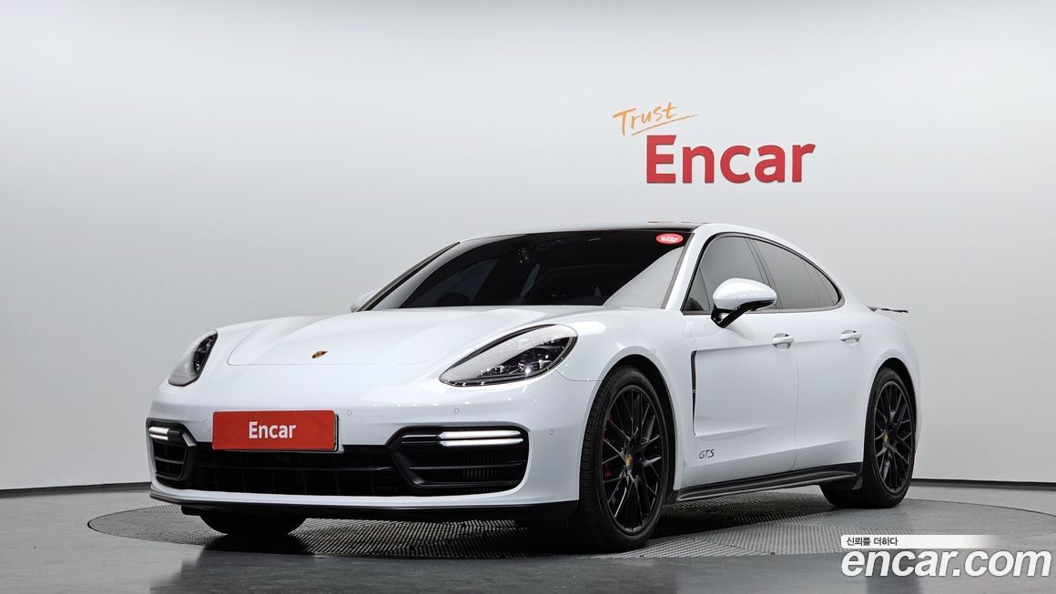 Porsche Panamera 2019