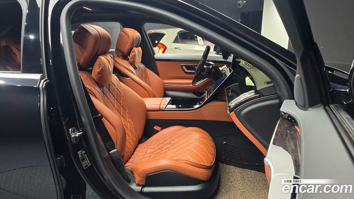 Mercedes-Benz S-Class 2021