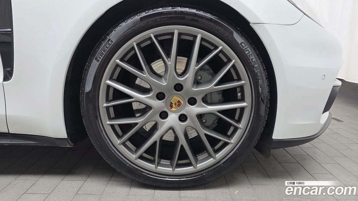 Porsche Panamera 2018