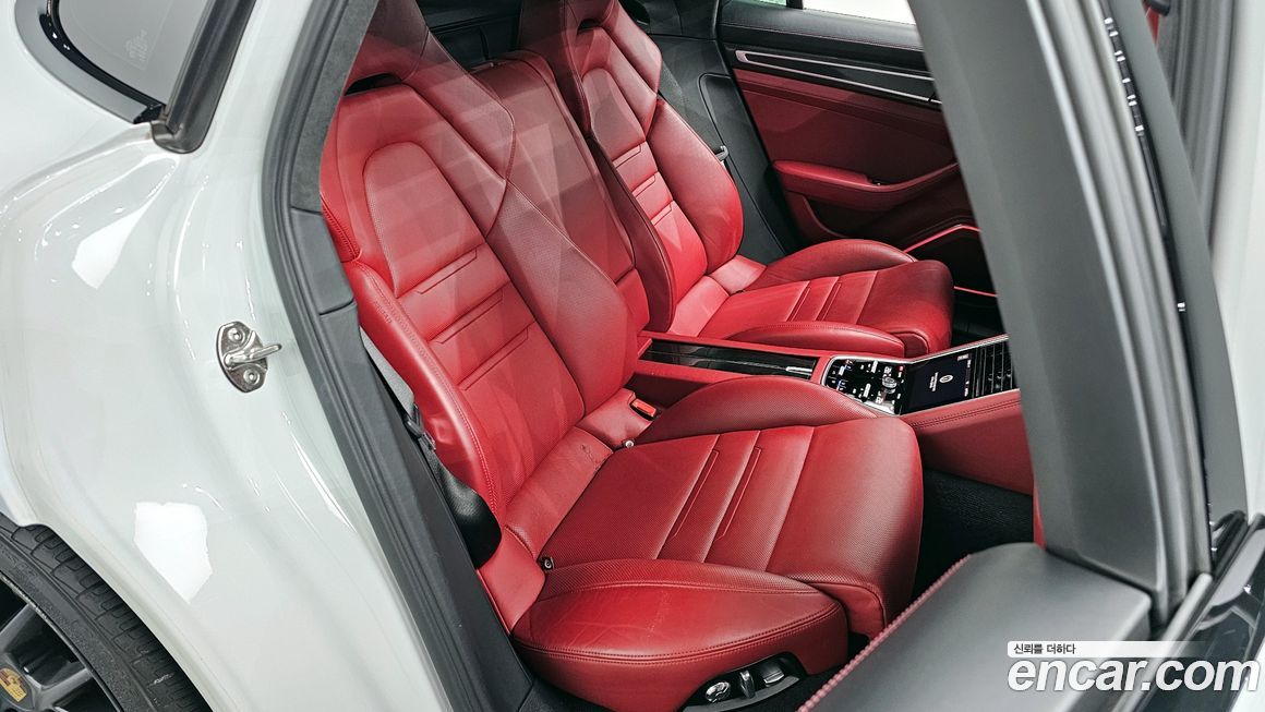 Porsche Panamera 2019