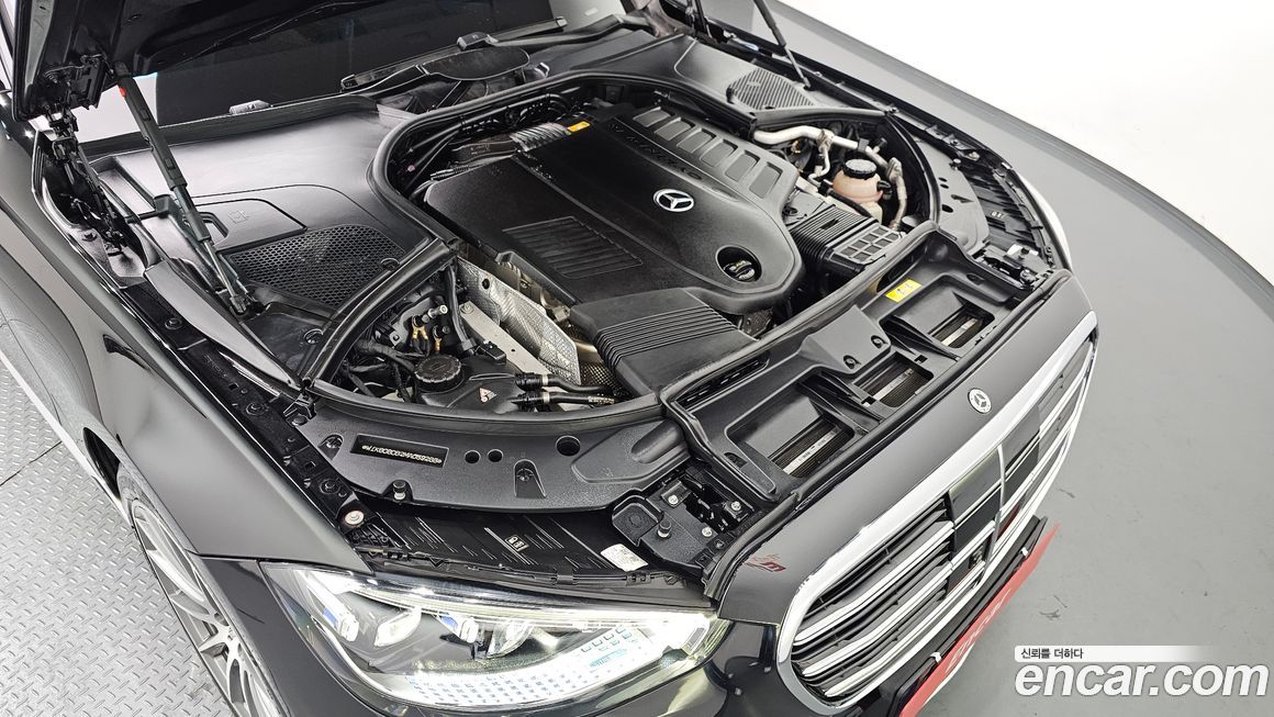 Mercedes-Benz S-Class 2021