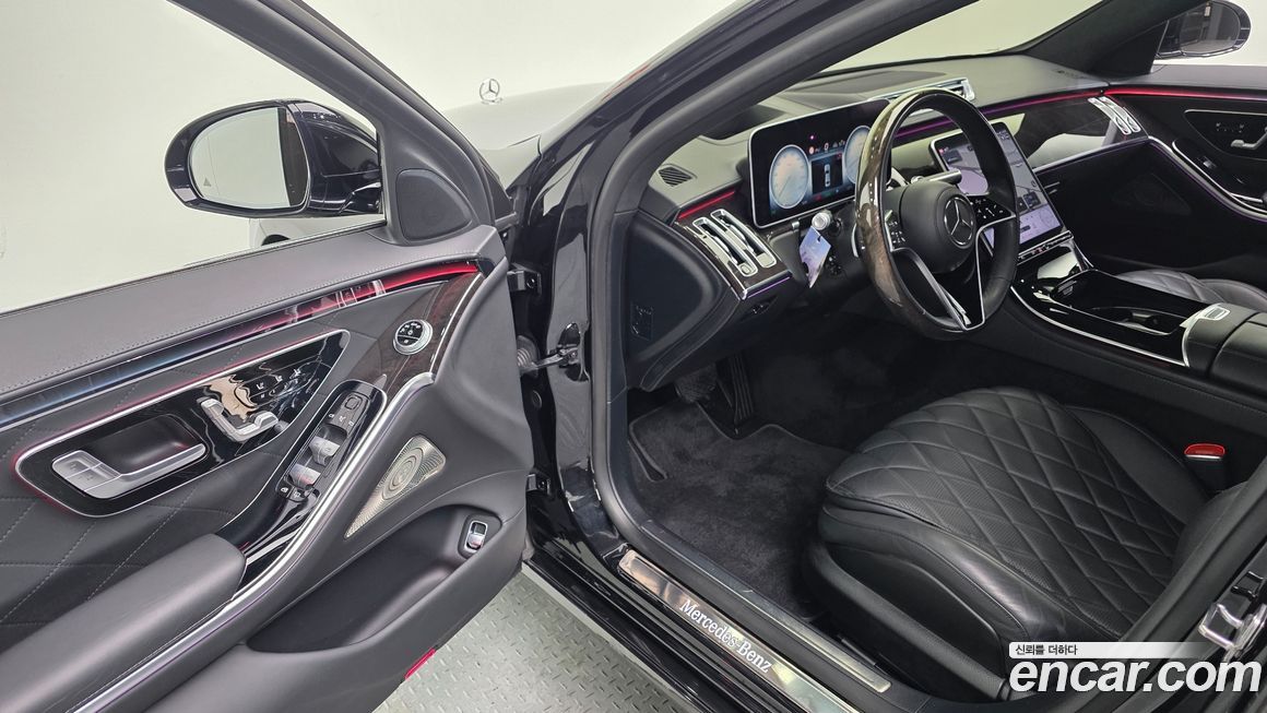 Mercedes-Benz S-Class 2021