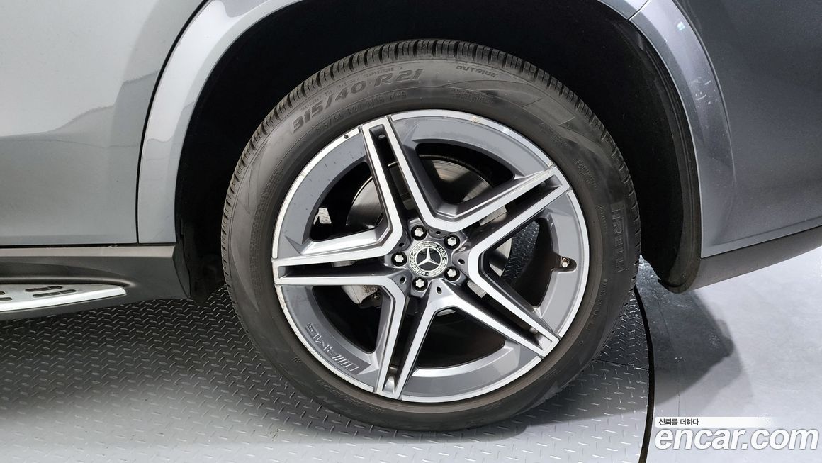 Mercedes-Benz GLS-Class 2021