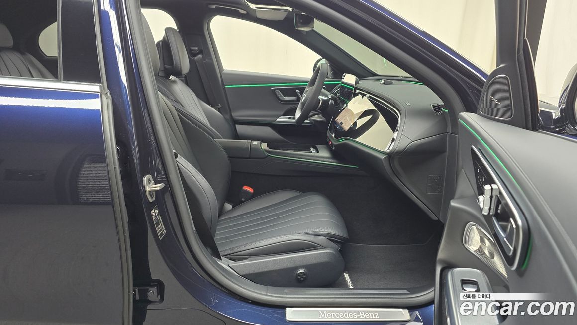 Mercedes-Benz E-Class 2025